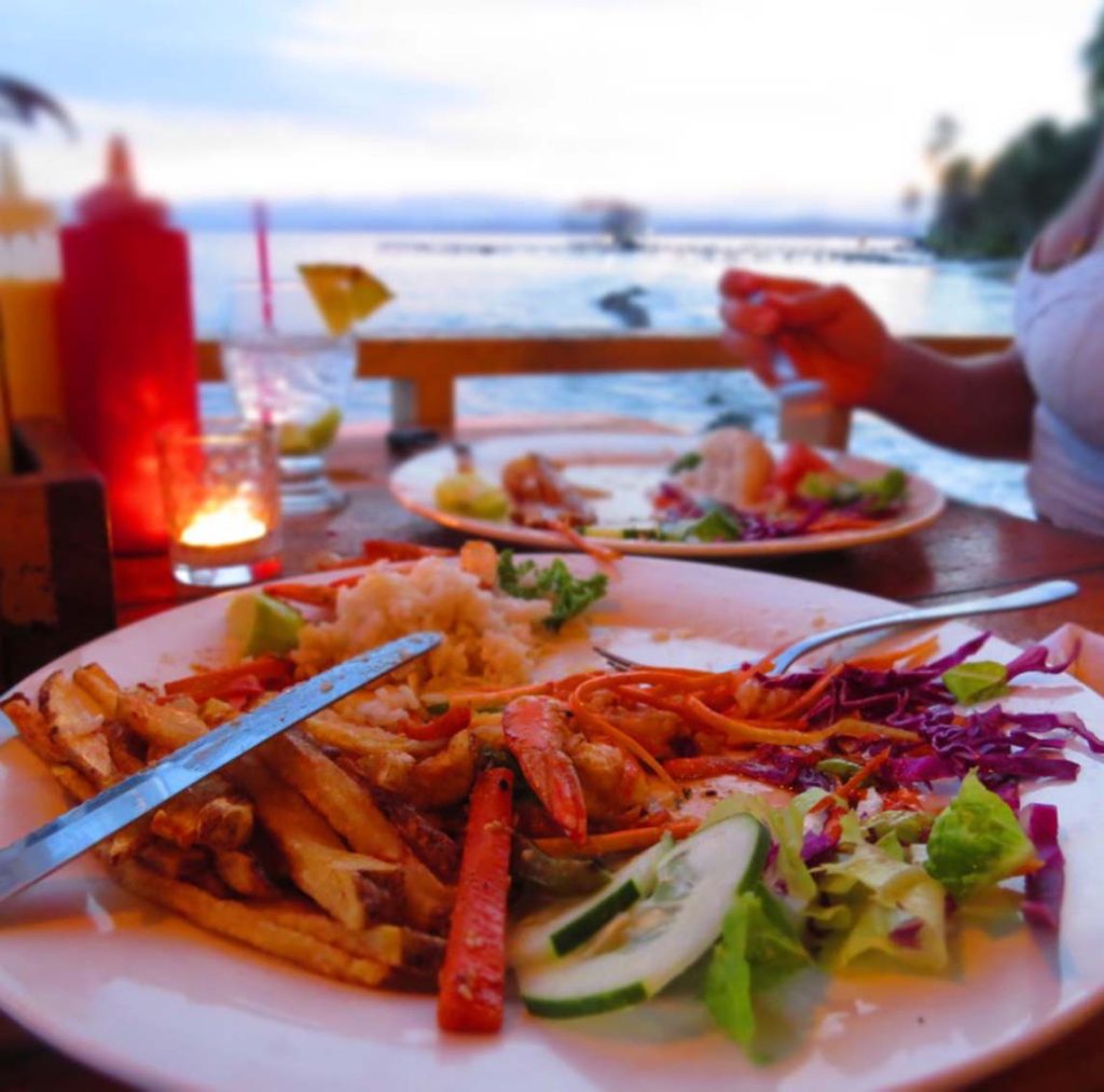 Culinary Paradise: Restaurant Recommendations and Unique Food Experiences in Bocas del Toro